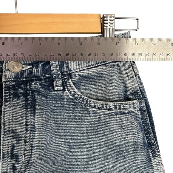 BDG Womens High Rise Denim Shorts Sz 25 Acid Wash Button Fly Normcore Nostalgic - Picture 6 of 8